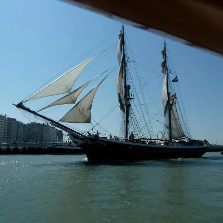 Cousteau - Terras, zicht op zee en marina, centraal op Visserskaai - 2 slaapkamers *