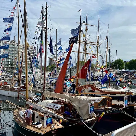 Apartment Cousteau - Terras, Zeezicht, Marina Ostende